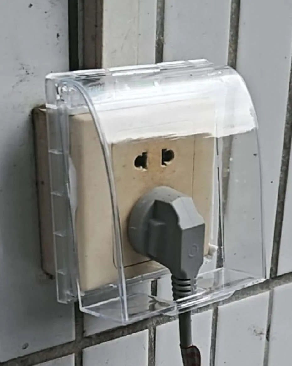 Adhesive Bathroom Switch Socket Waterproof Box 86 Type Universal Bathroom Splash-Proof Box Protective Cover Plug Waterproof Cover