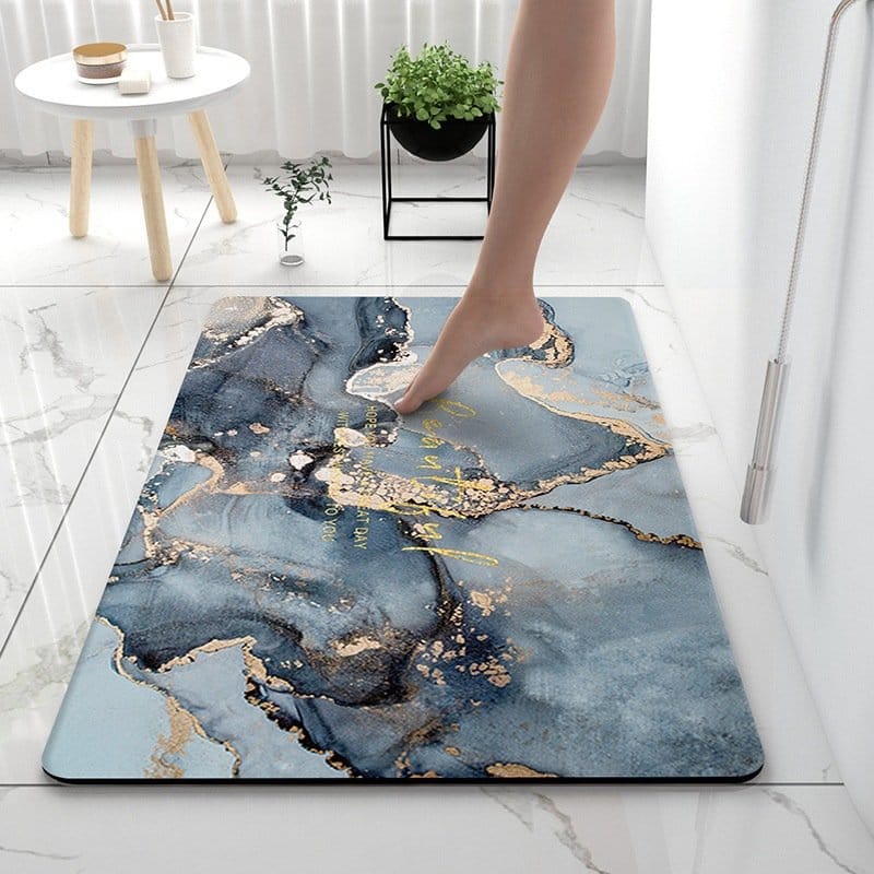 Absorbent bathroom mat