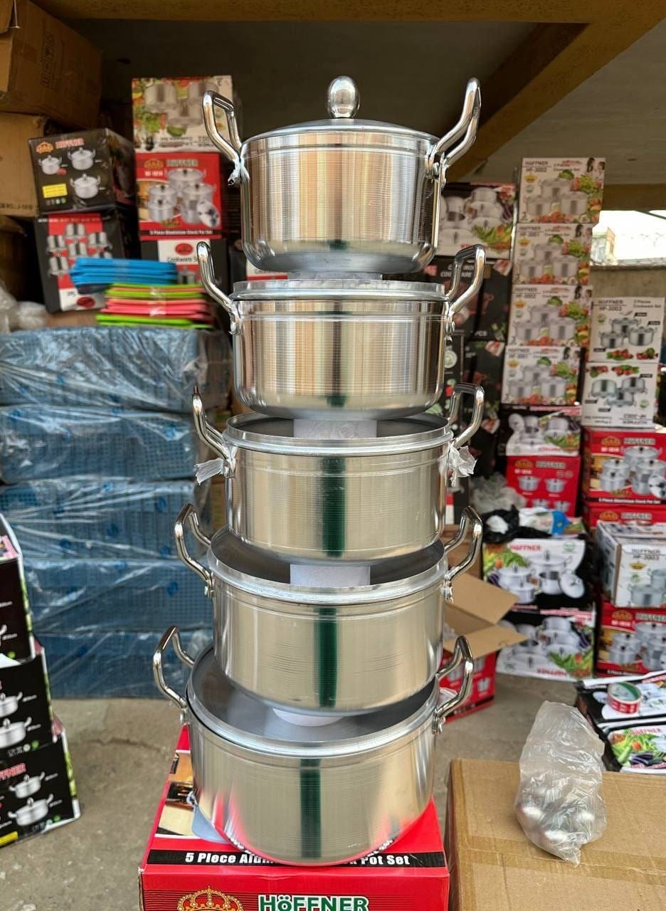 Hf 1013. 5pcs Set of Aluminum Pots. 

18/20/22/24/26cm