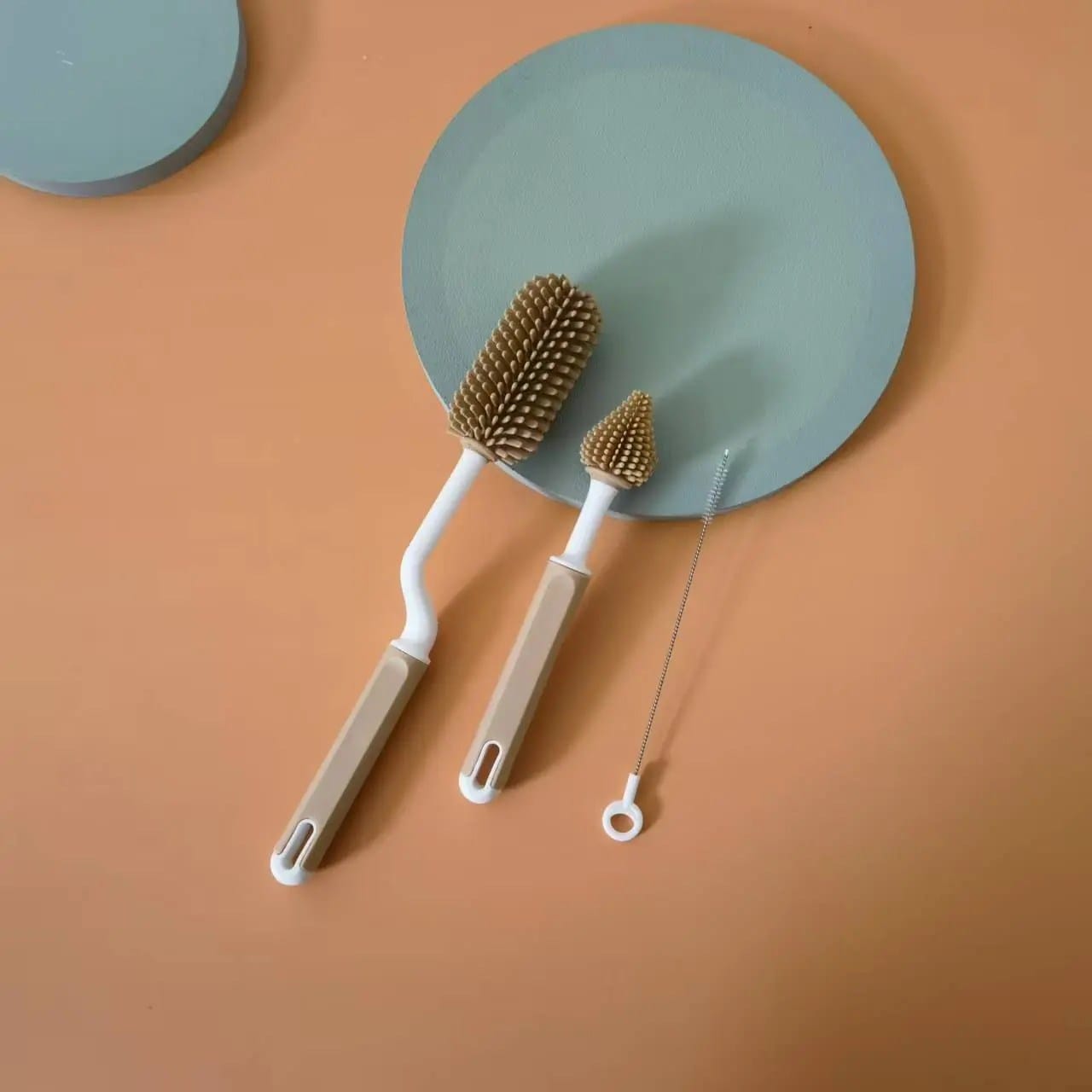 New 360° Rotating Silicone Baby Bottle Cleaning Brush Set – Bottle Brush, Nipple (Teat) Brush, and Straw Brush.3in1 4
