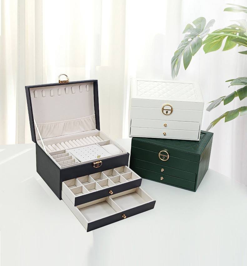 Biggest jewelry box 4